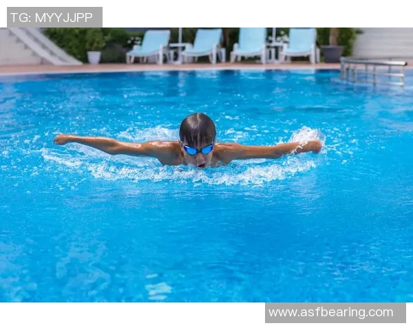 蝶泳技巧全解析 提升速度与稳定性的训练方法与要点